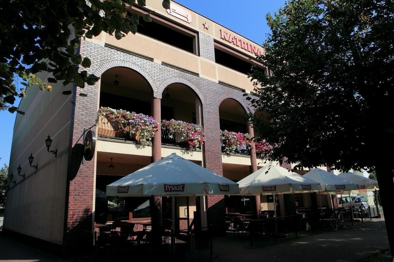 Katrina Apart otel Ostrzeszów Dış mekan fotoğraf
